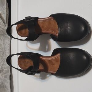 B.O.C sandals, black size 9